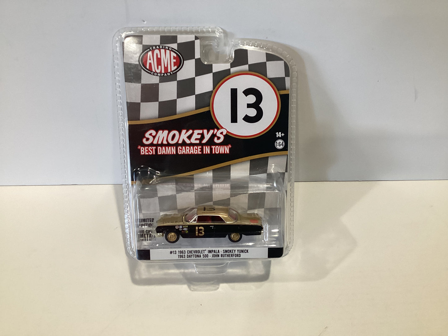1/64 ACME Greenlight #13 1963 Smokey Yunick Johnny Rutherford Chevy Impala