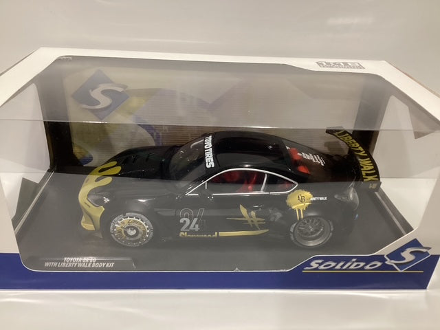 1/18 Toyota GR86 Liberty Walk Body Kit Black & Gold 2024