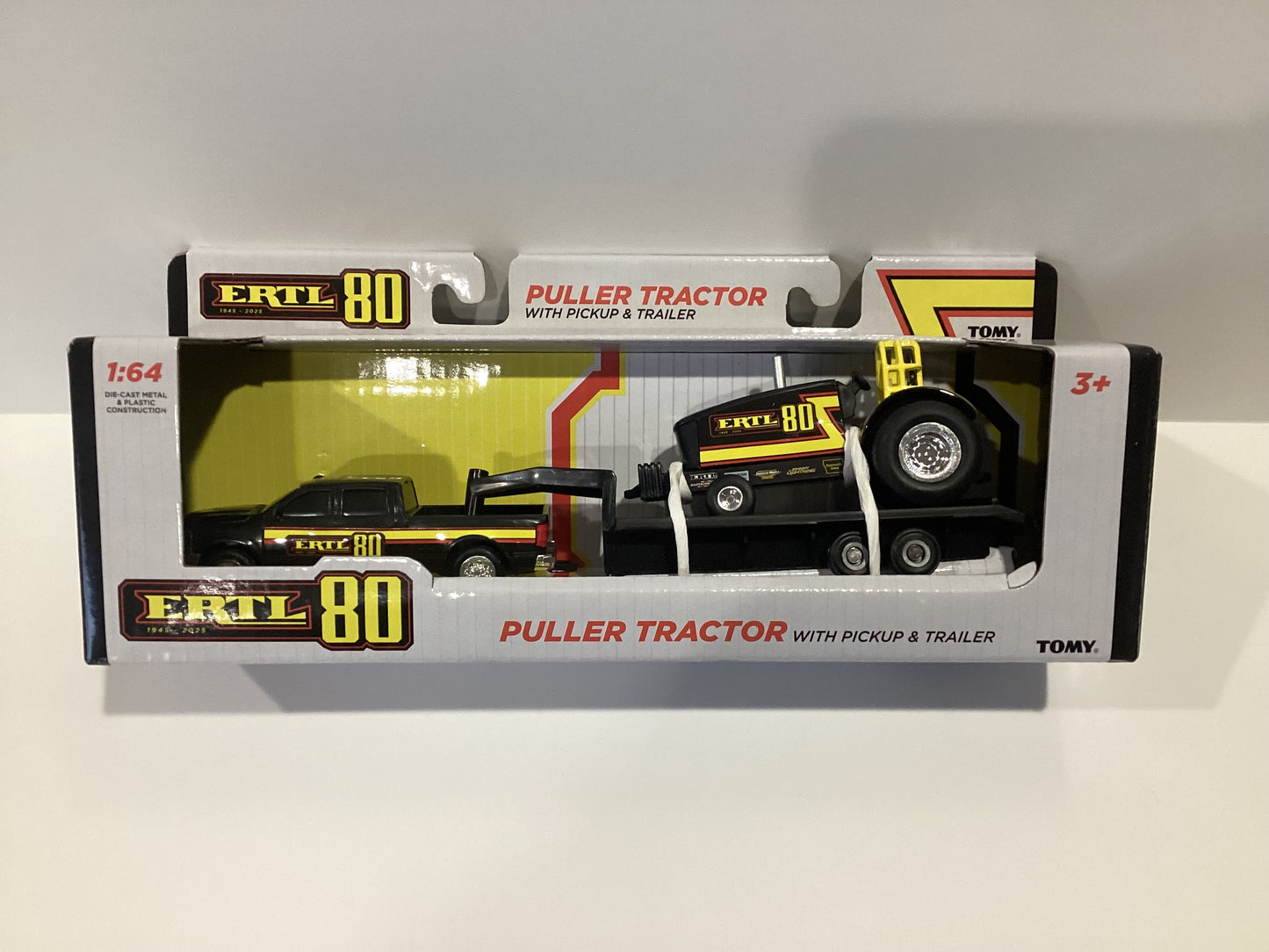 1/64 Ertl 80 Puller Tractor w/ Pickup & Trailer
