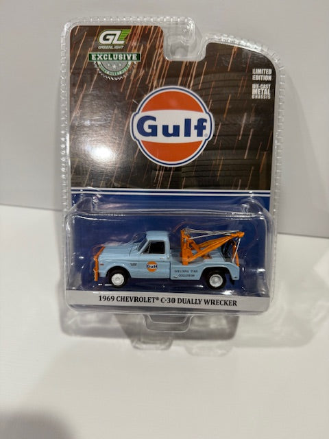 1/64 Greenlight 1969 Chevrolet C-30 Dually Wrecker