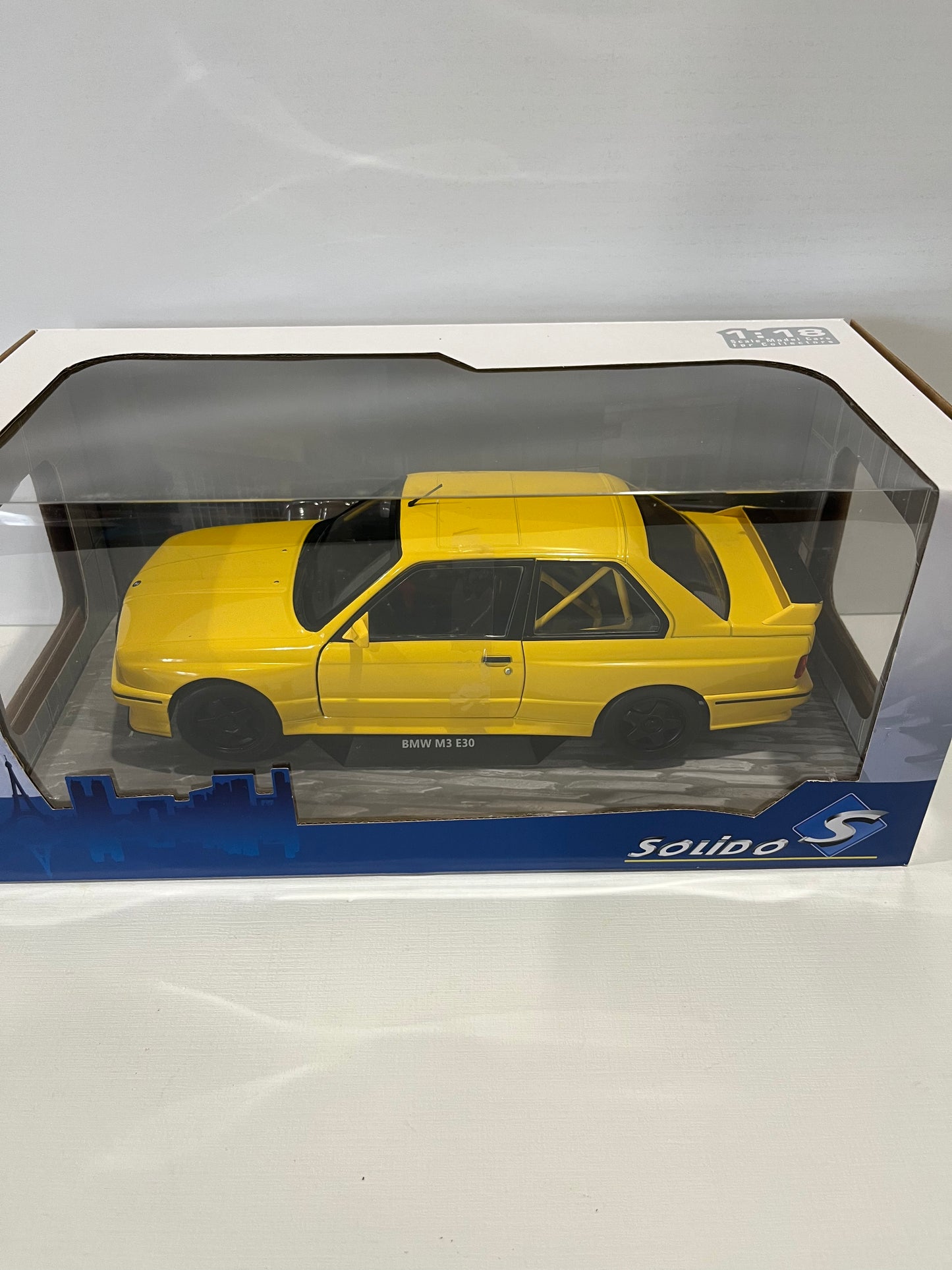 1/18 Solido BMW M3 E30 Fighter Yellow 1990