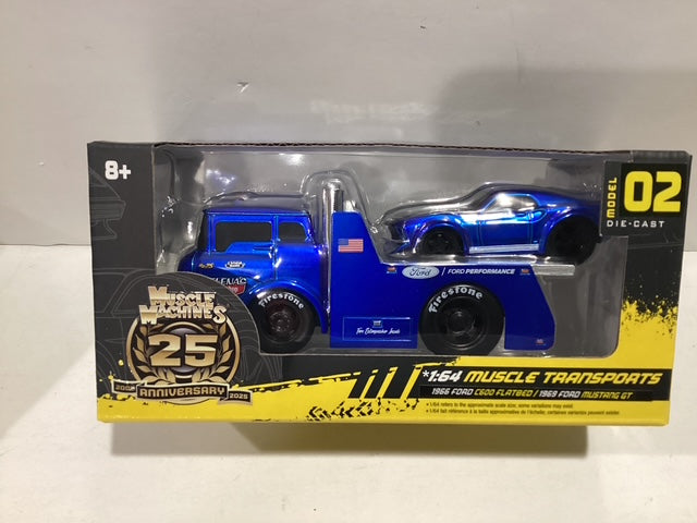 Muscle Machines Transport 1/64 1966 Ford COE Flatbed with 1969 Mustang GT