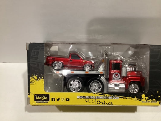 Muscle Machines Transport 1/64 1980 Mack Flatbed With 1993 Chevvy SS 454 Pick-up